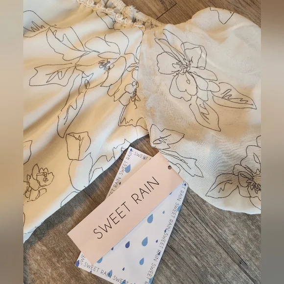 Sweet Rain Floral Midi Dress — Cream with Gray Floral Print - Picture 3 of 4